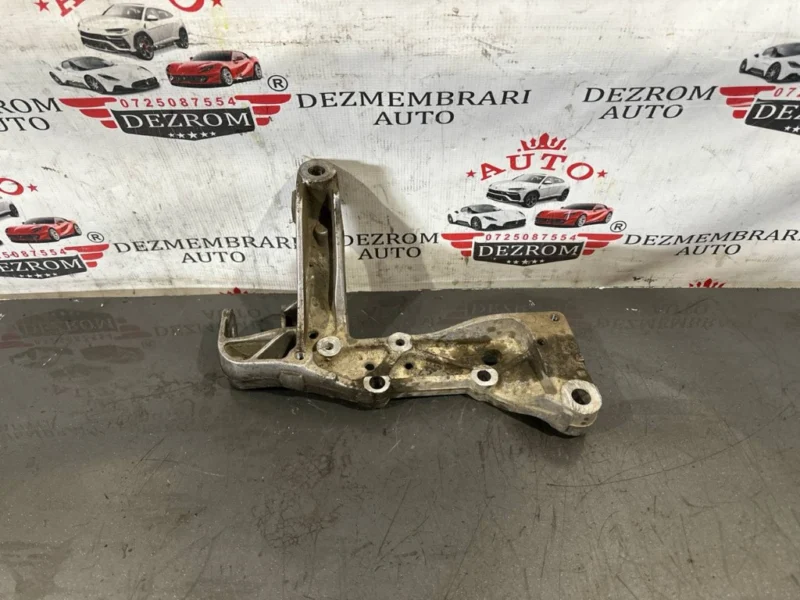 Suport brat trapez dreapta 1K0199296E Audi A3 Hatchback (8P1) 1.4 TFSI 125 cai CMSA