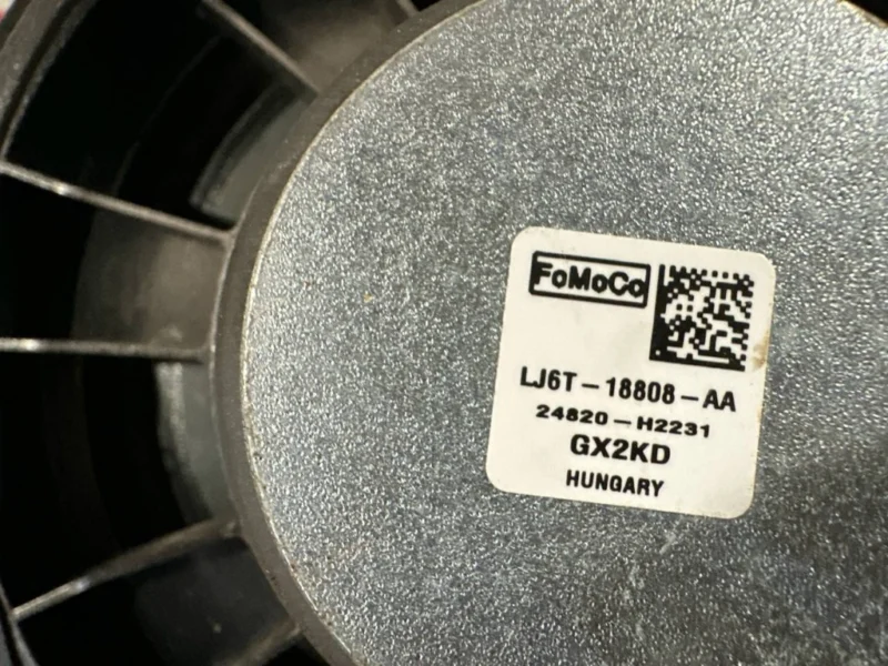 Boxe audio / difuzoare LJ6T-18808-AA / ET4T-18808-DA Ford Kuga Mk3 1.5 EcoBoost 183 cai
