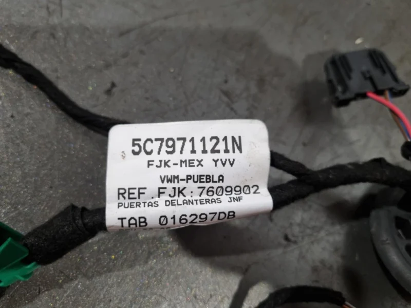 Instalatie electrica usa stanga fata 5C7971121N VW Jetta Mk6 2.5 CBUA 170 cai