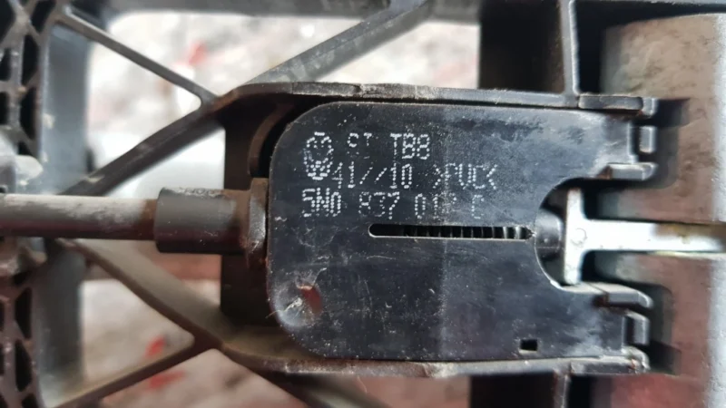 Maner usa cu antimoniu dreapta fata VW Polo 6R cod piesa : 5N0837017C