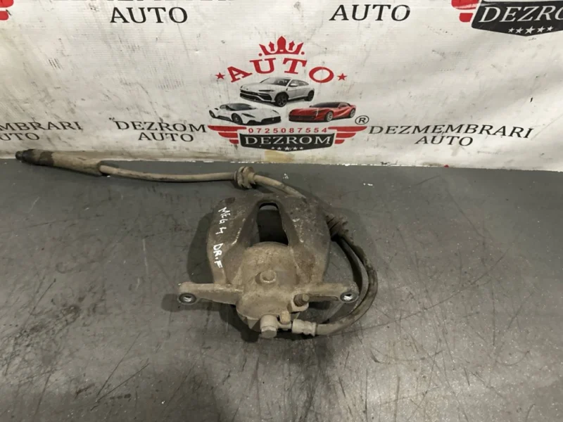 Etrier frana fata dreapta 410012354R Renault Megane IV Grandtour (K9A/M/N) 1.3 TCe 140 cai