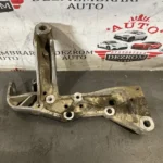 Suport brat trapez dreapta 1K0199296E Audi A3 Hatchback (8P1) 2.0 TDI 16V 140 cai BKD