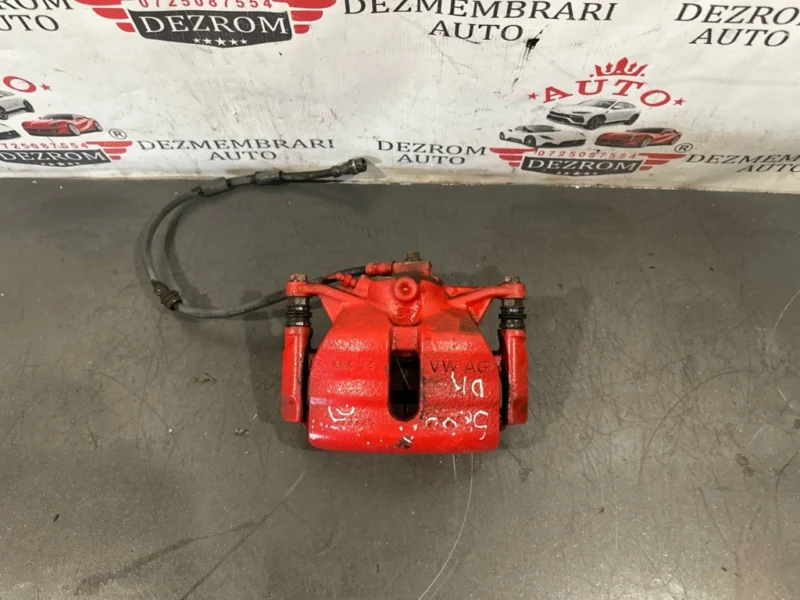 Etrier frana dreapta fata 8V0615124 VW Caddy IV Break (Saab, SAJ) 2.0 TDI 75 cai DFSF