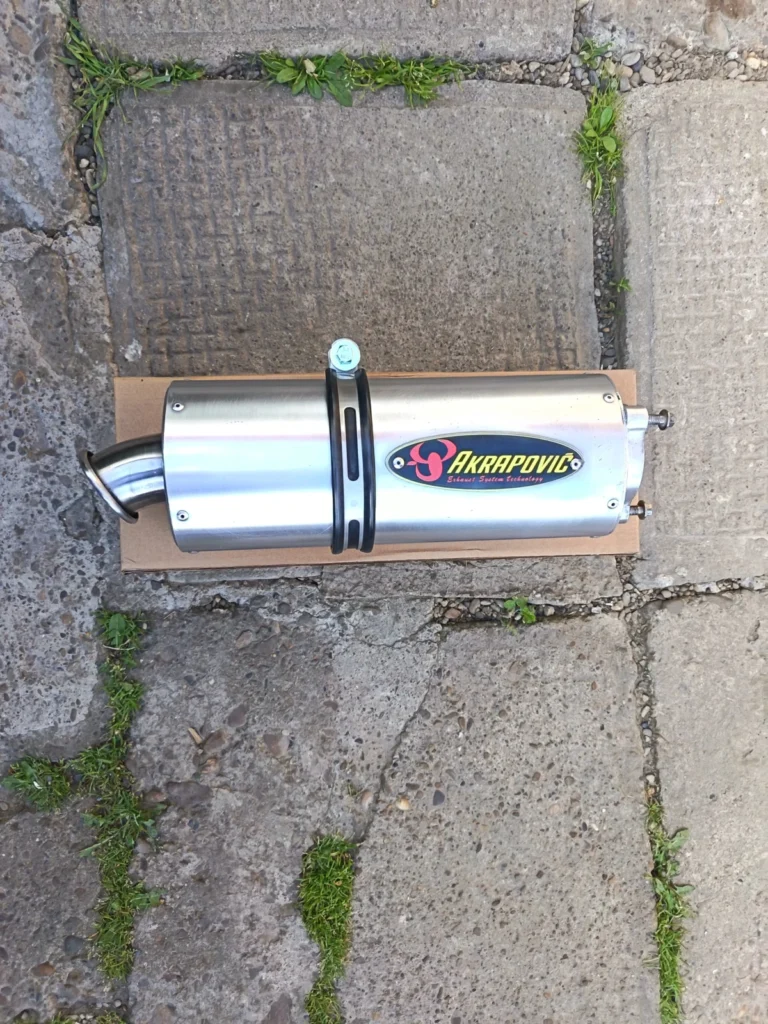 Toba SPORT AKRAPOVIC / suzuki 600 / 900 RF / gsxr 600 / 750 SRAD