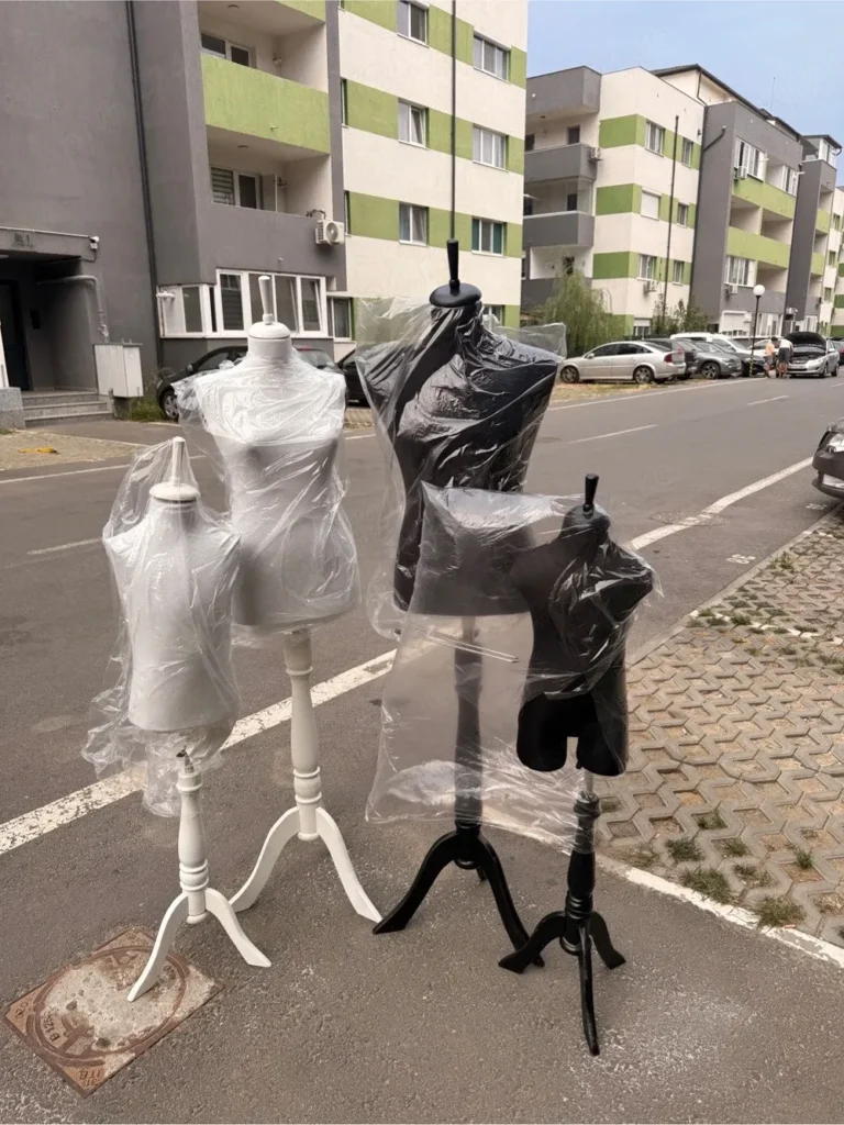 Inchiriez manechine busturi pentru nunta