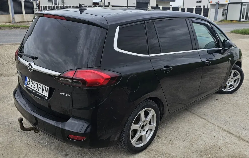 Vând noa Opel Zafira C Tourer 7 locuri