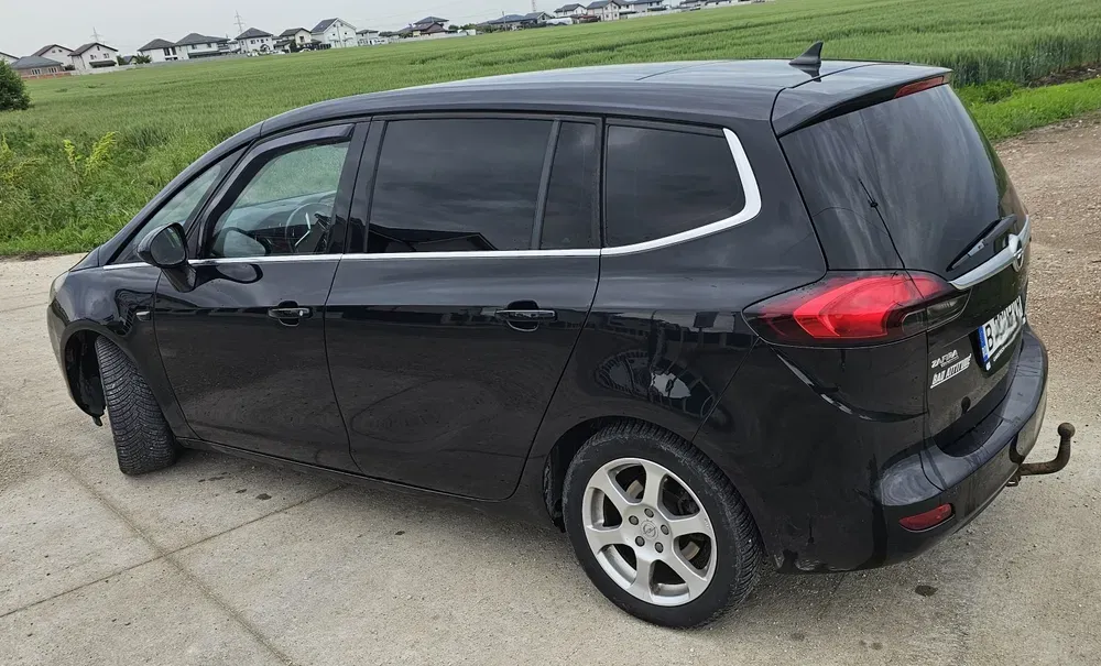 Vând noa Opel Zafira C Tourer 7 locuri