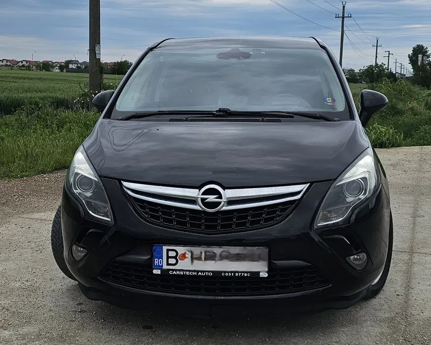 Vând noa Opel Zafira C Tourer 7 locuri