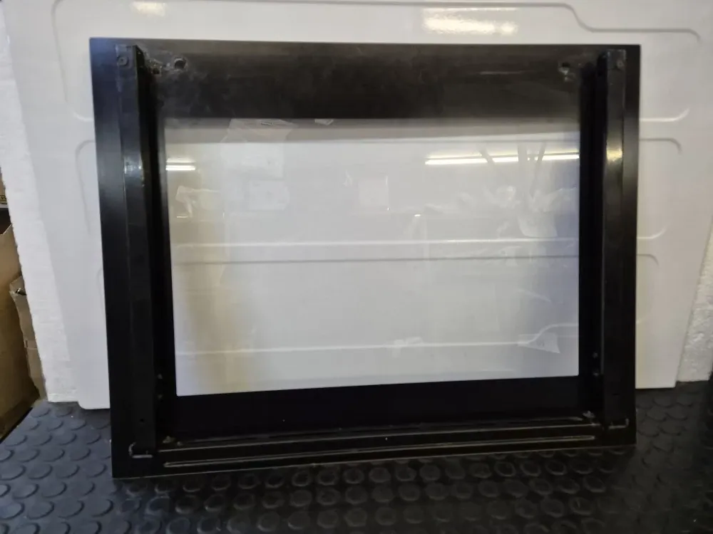 Geam exterior cuptor incorporabil Beko 59 x 46 cm seriile BIM si BIE 210442643 in stare buna / B1