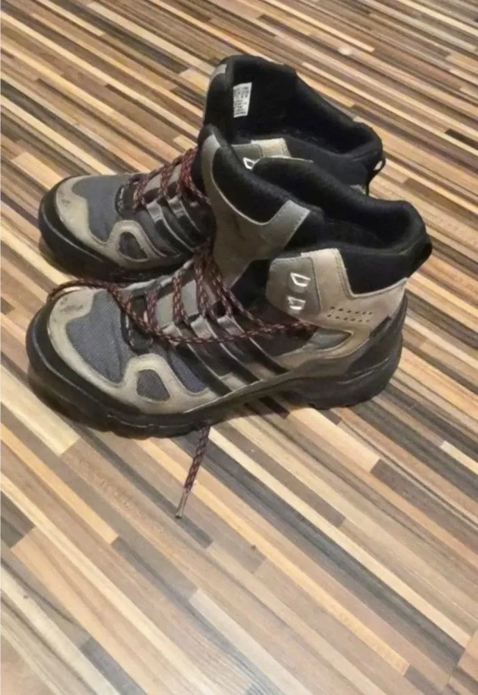 Bocanci Adidas