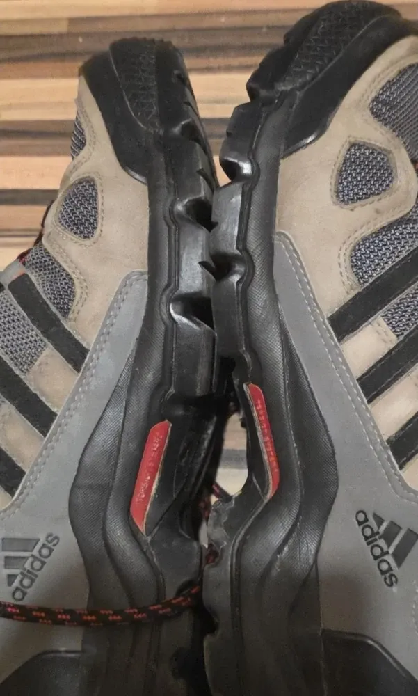 Bocanci Adidas