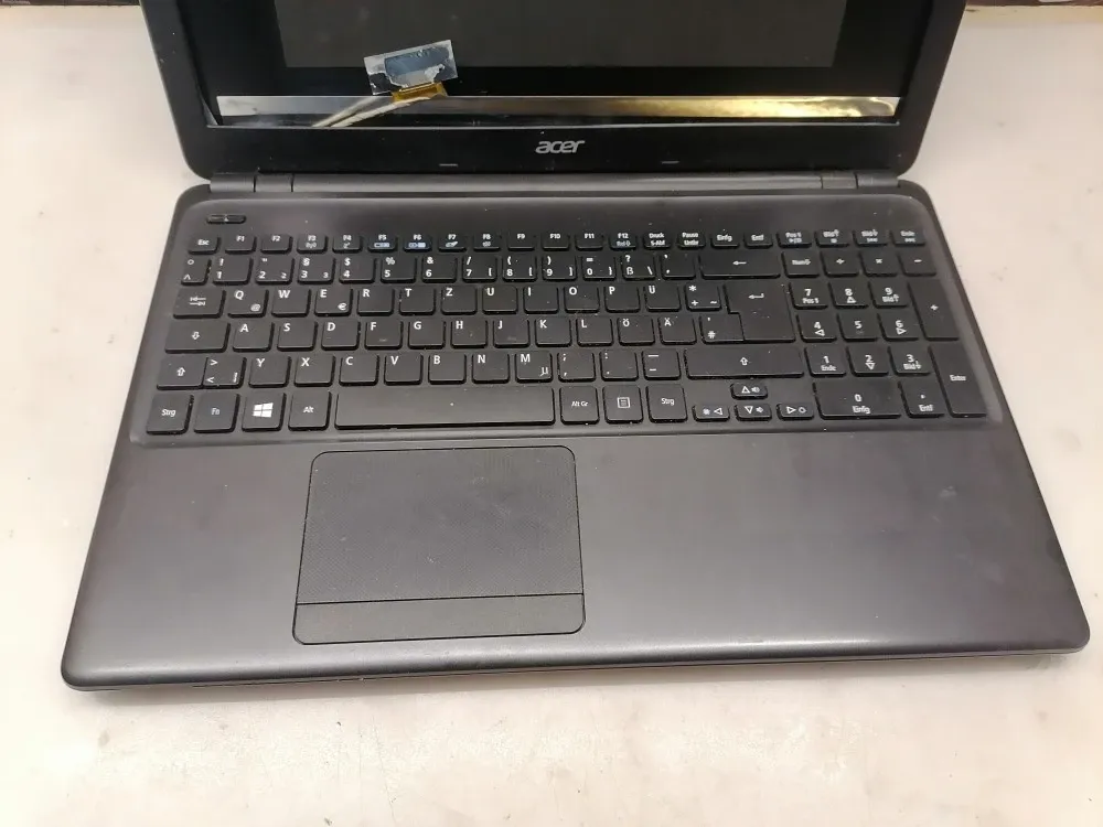 carcasa completa laptop ACER E1 522 , stare buna