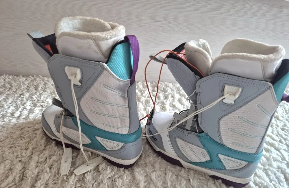 Cizme femei, snowboard , de firma -Thirtytwo, aproape noi, marimea 38,5