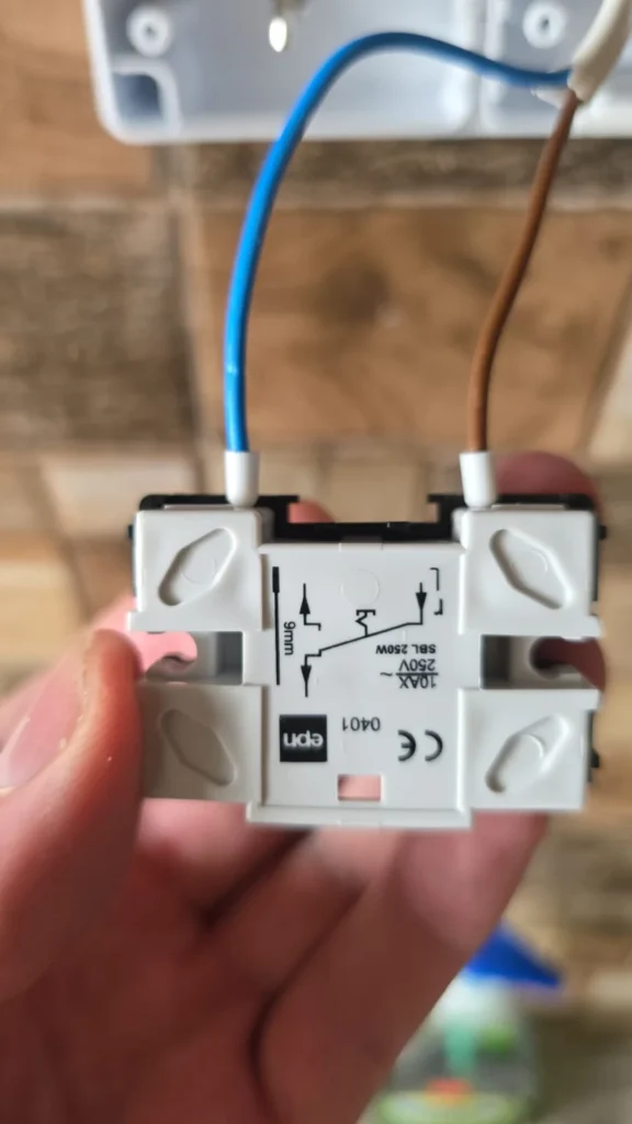 Servicii Electrice Casnice în Sector 4, București