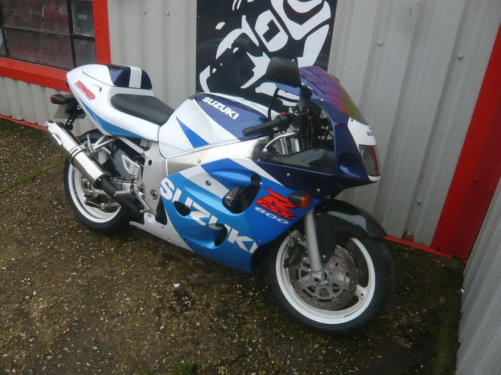 PIESE suzuki gsxr 600 / 750 SRAD