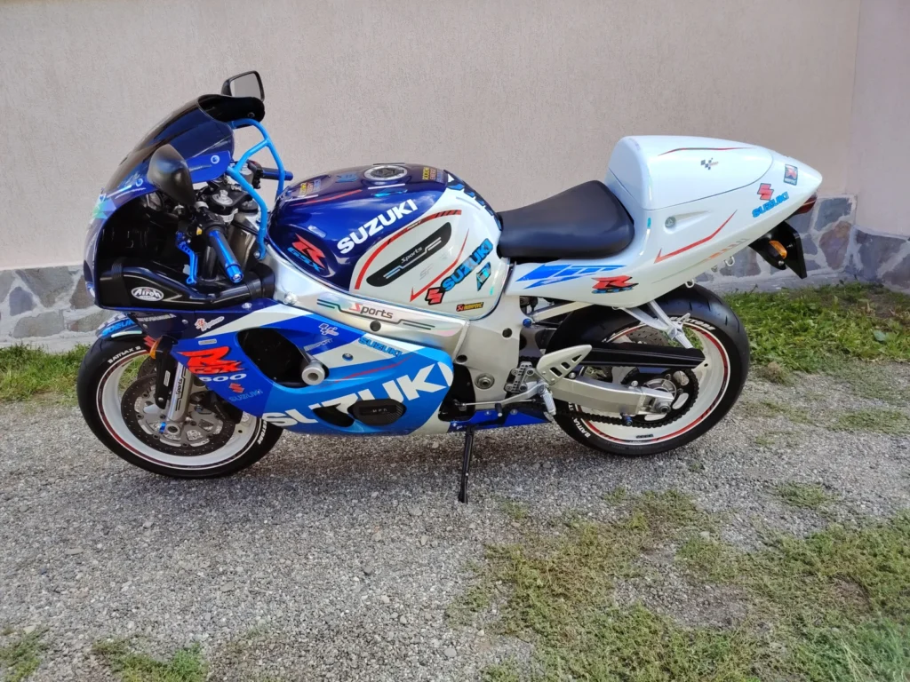 SUZUKI GSXR 600 ! ca NOU