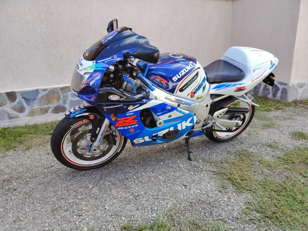 SUZUKI GSXR 600 ! ca NOU