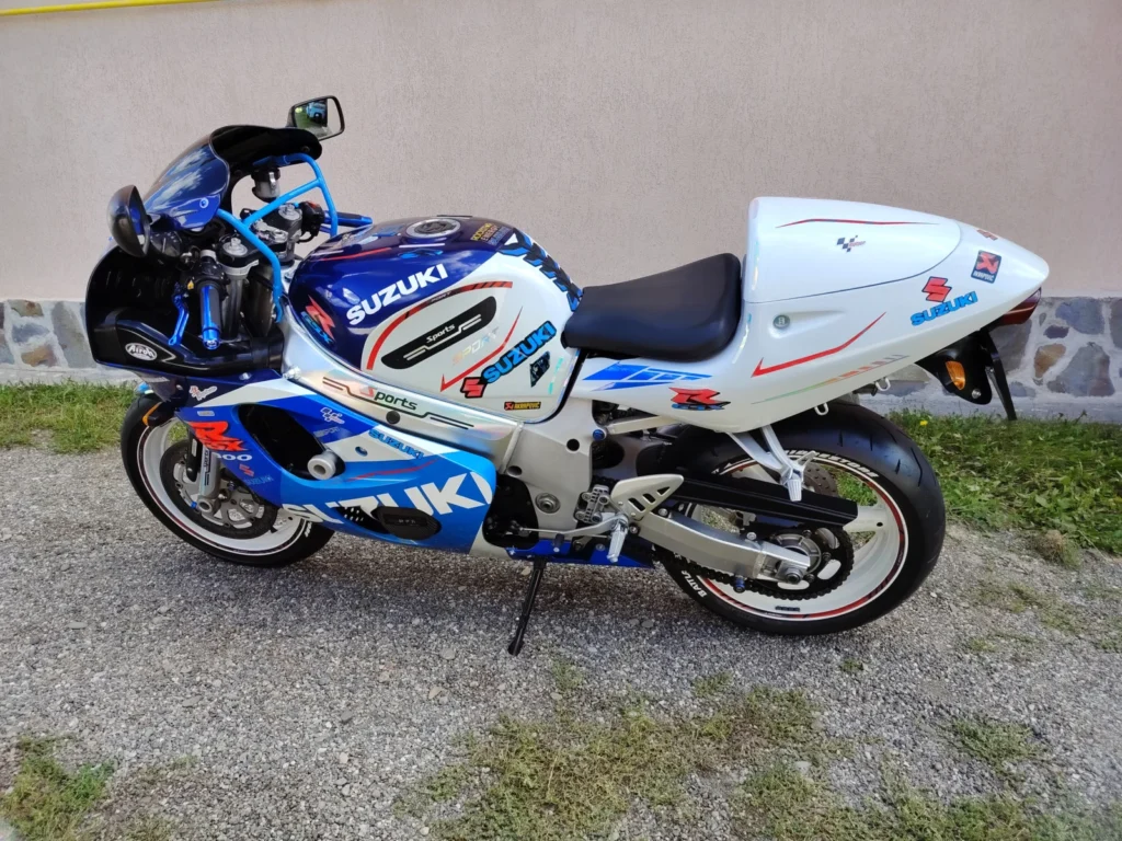SUZUKI GSXR 600 ! ca NOU
