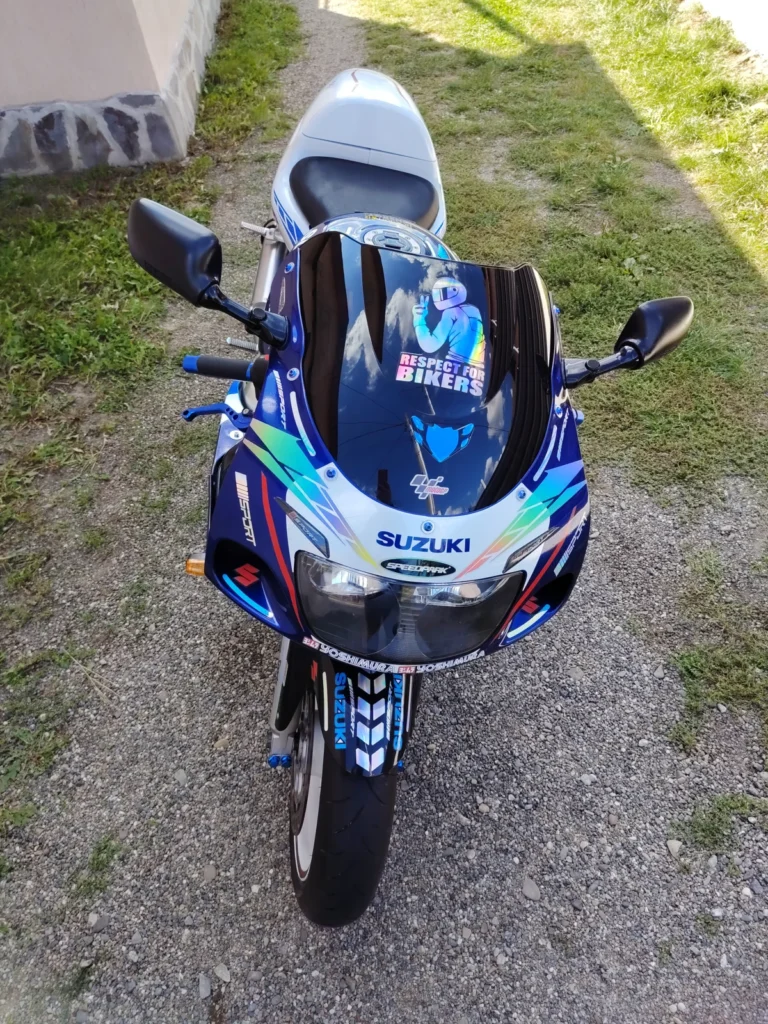 SUZUKI GSXR 600 ! ca NOU