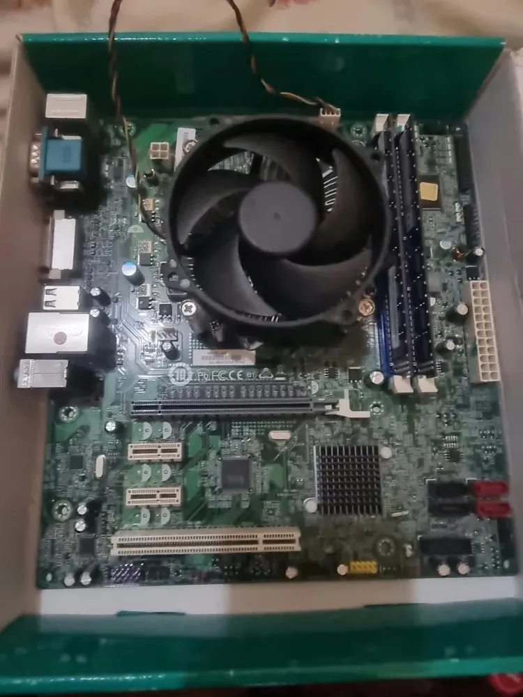 Kit placă de bază ACER H81H3-AM, LGA 1150, procesor Intel i5 – 4440, 3,10 GHz, RAM 8GB DDR3