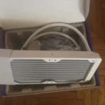 NZXT KRAKEN 240 RGB AIO cu afișaj LCD