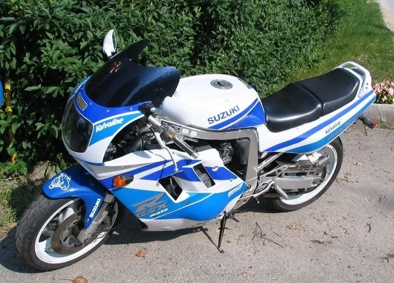 PIESE suzuki gsxr 750 / ulei / lichid
