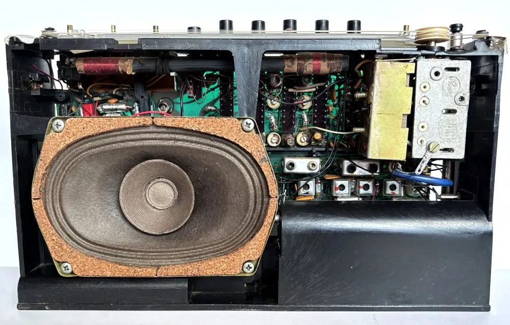 Radio portabil romanesc GLORIA 3 / TEHNOTON, functional